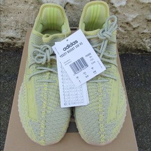 yeezys size 3y